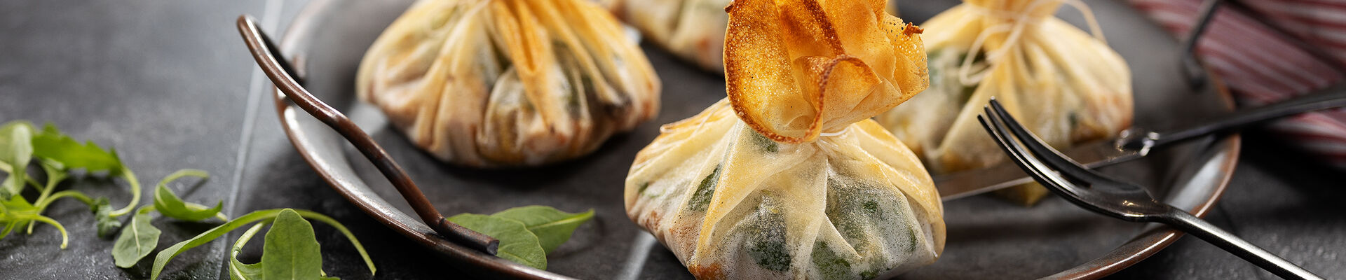 Bouch&eacute;es croustillantes de foie gras au pain d&rsquo;&eacute;pices