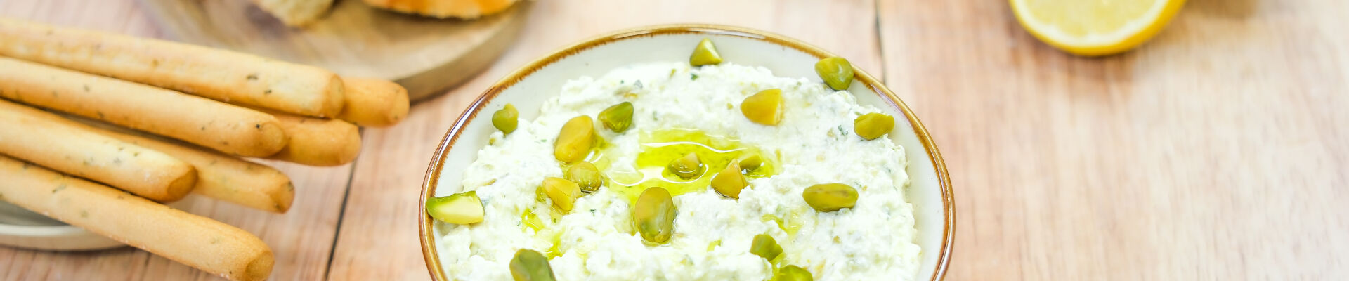 Tartinade de f&eacute;ta et pistache