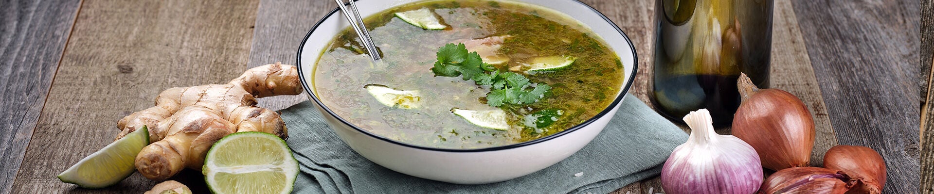 Soupe au poulet et au riz