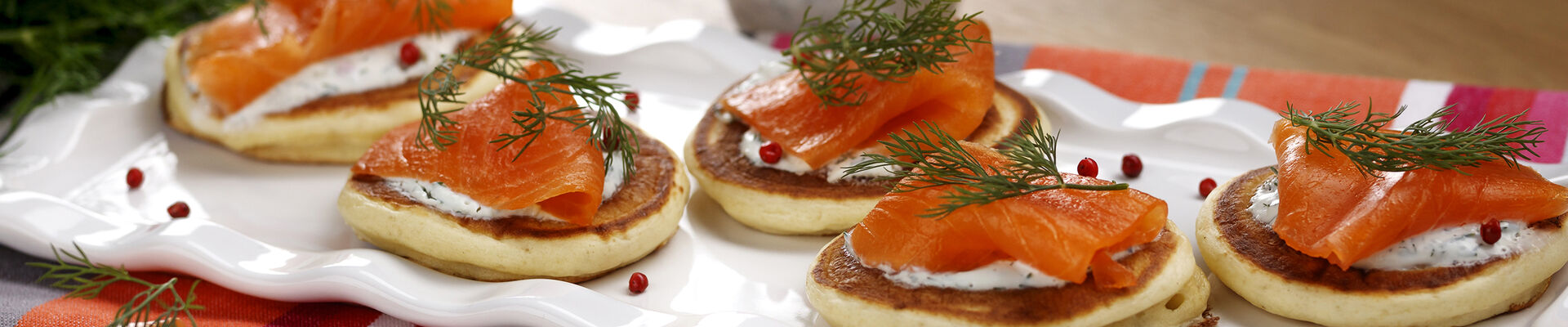 Blinis maison au saumon et tzaziki