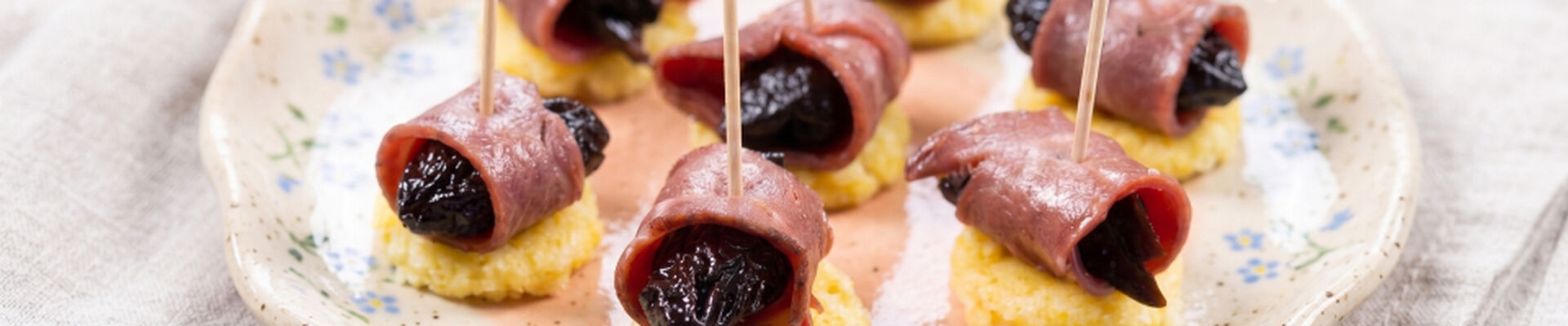 Bouch&eacute;es de polenta au magret fum&eacute;