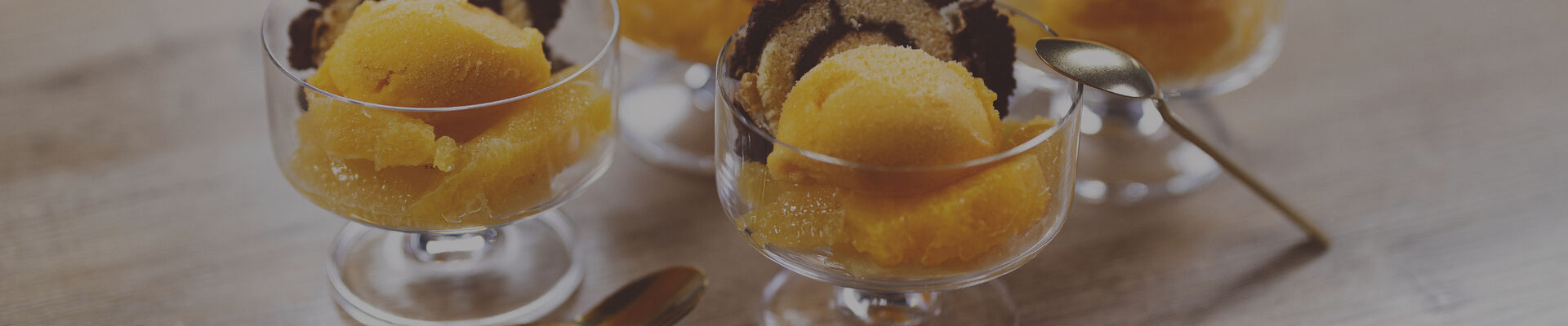 Verrines de b&ucirc;che &agrave; l&rsquo;orange