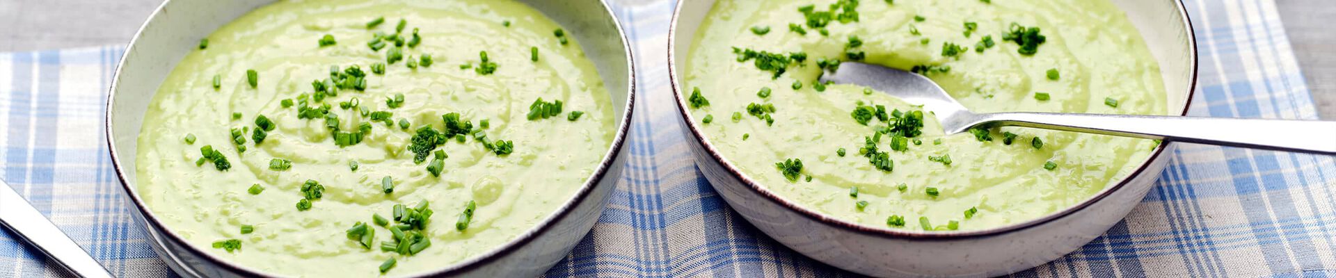 Velout&eacute; de petits pois au fromage fondu